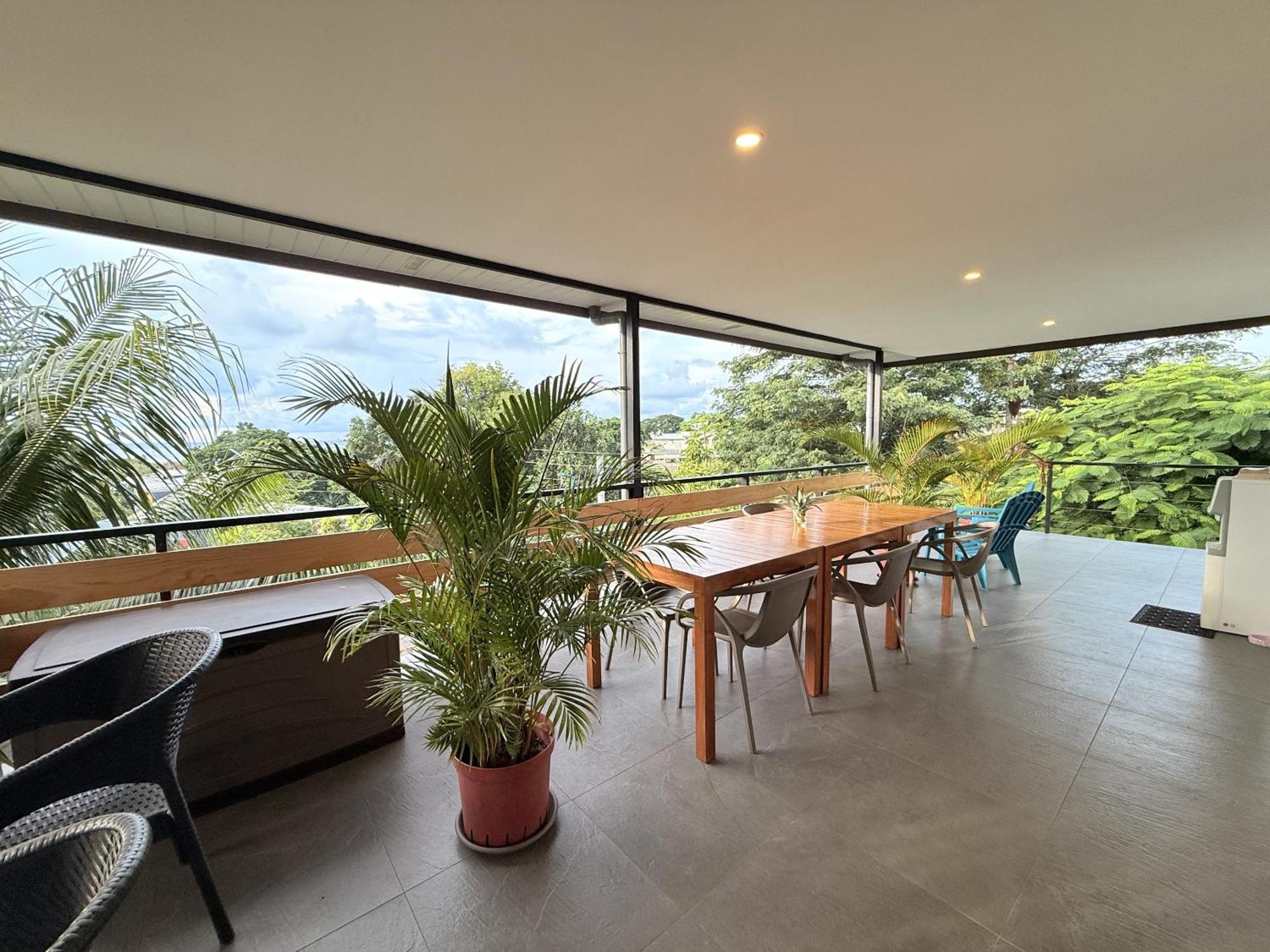 Ononui Lodge Airport, Ocean-View, Private Bathroom And Balcony, Free Wifi And Parking, On-Site Car Rental 帕皮提 外观 照片