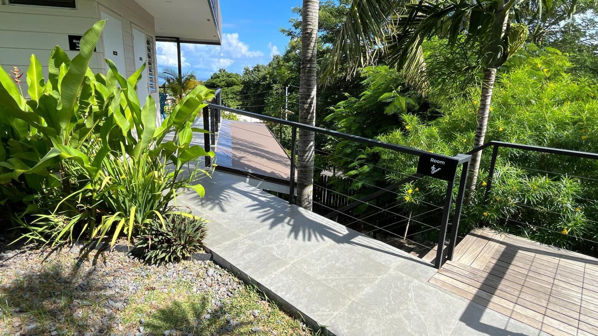 Ononui Lodge Airport, Ocean-View, Private Bathroom And Balcony, Free Wifi And Parking, On-Site Car Rental 帕皮提 外观 照片