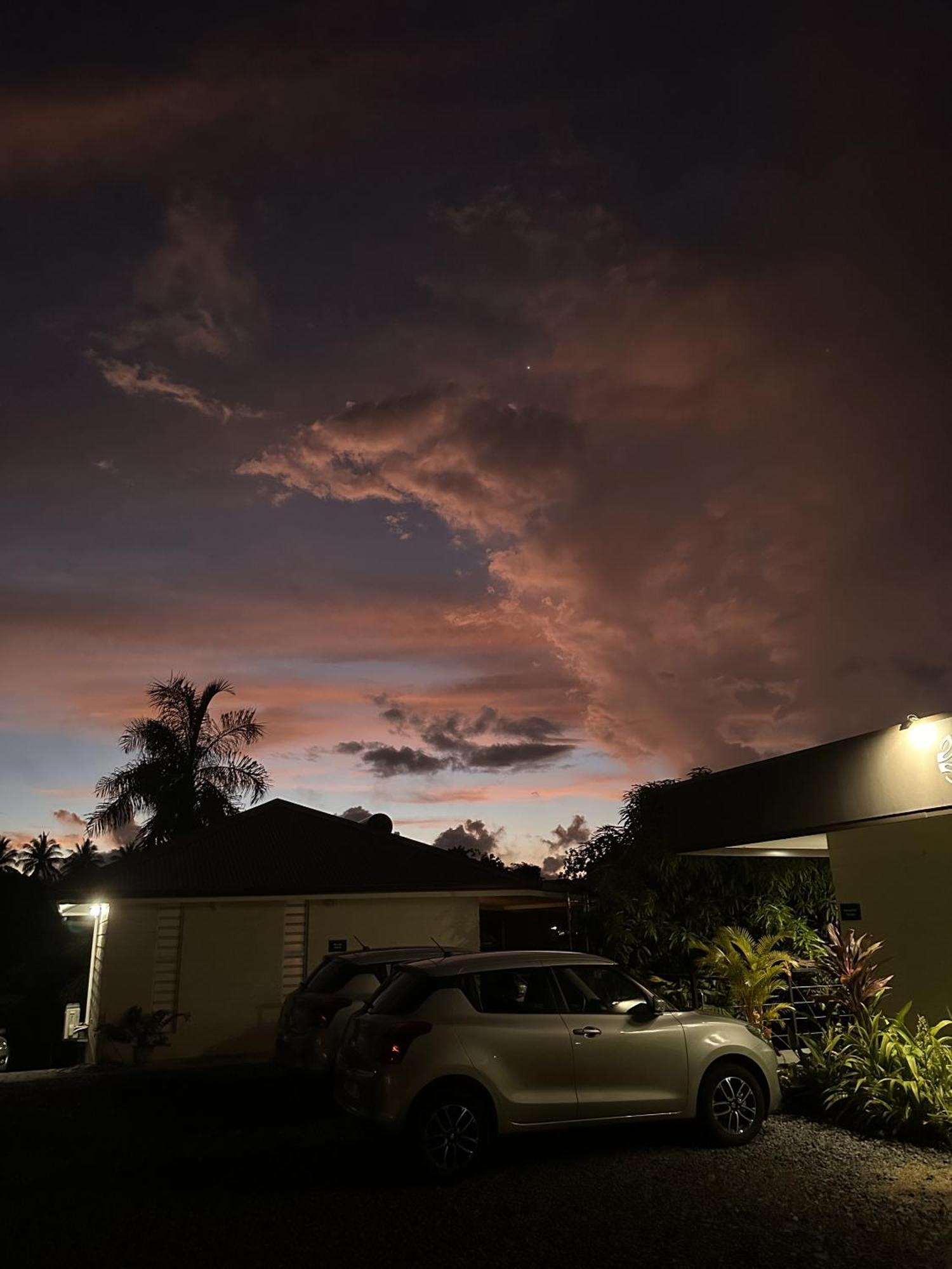 Ononui Lodge Airport, Ocean-View, Private Bathroom And Balcony, Free Wifi And Parking, On-Site Car Rental 帕皮提 外观 照片