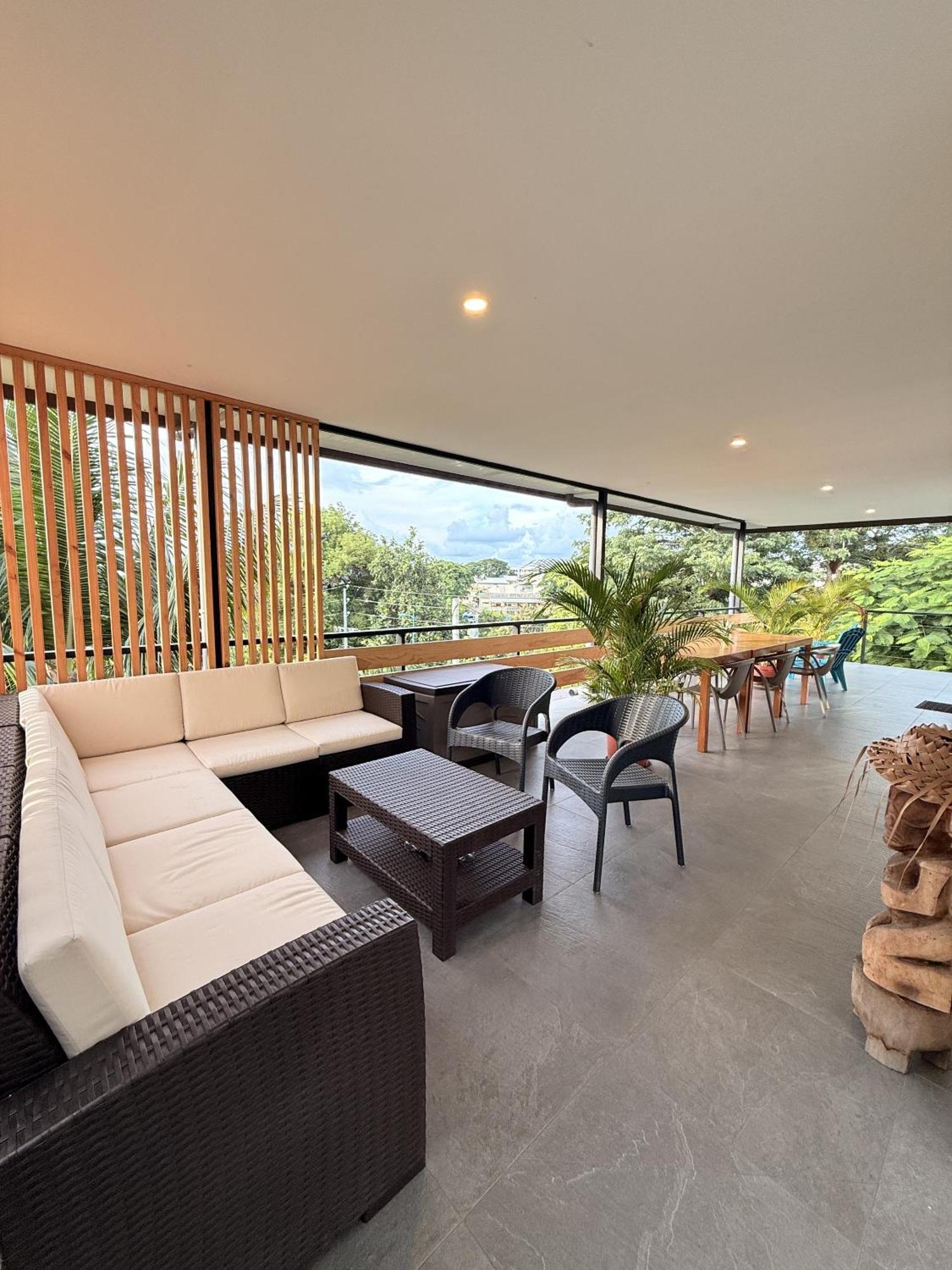 Ononui Lodge Airport, Ocean-View, Private Bathroom And Balcony, Free Wifi And Parking, On-Site Car Rental 帕皮提 外观 照片