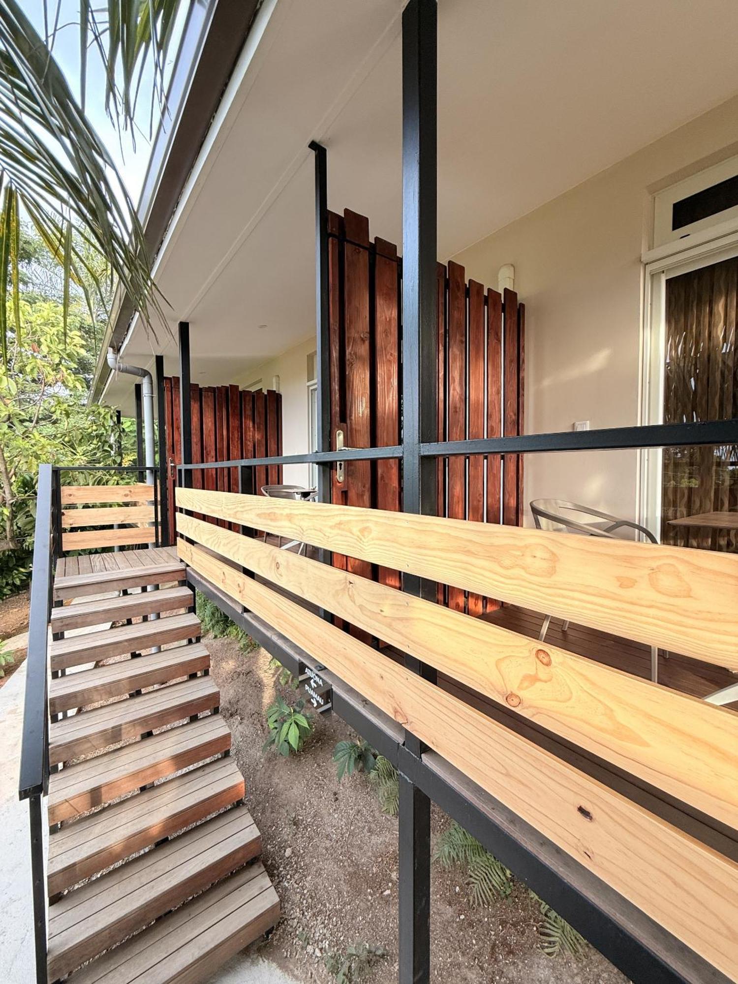 Ononui Lodge Airport, Ocean-View, Private Bathroom And Balcony, Free Wifi And Parking, On-Site Car Rental 帕皮提 外观 照片