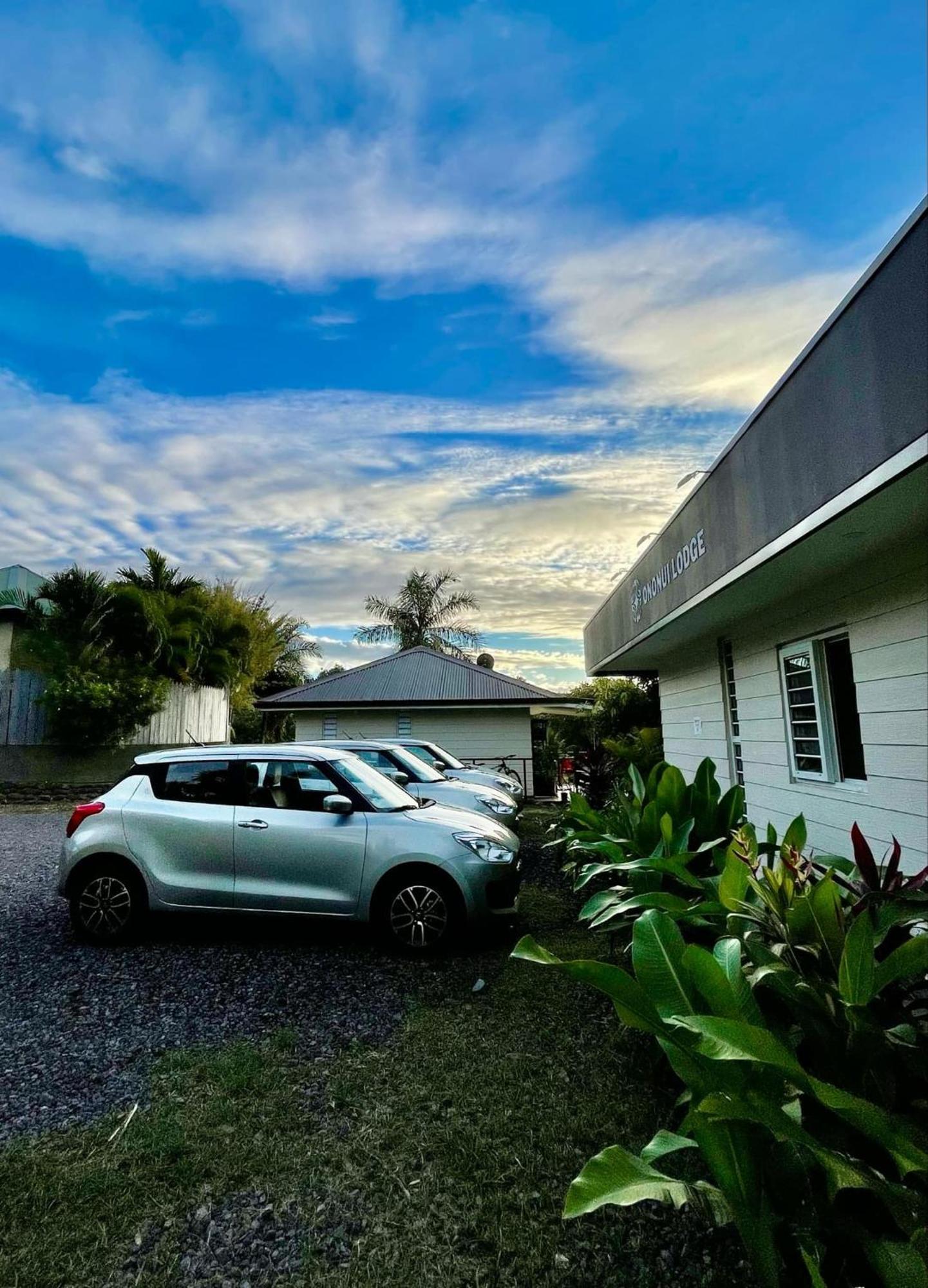 Ononui Lodge Airport, Ocean-View, Private Bathroom And Balcony, Free Wifi And Parking, On-Site Car Rental 帕皮提 外观 照片